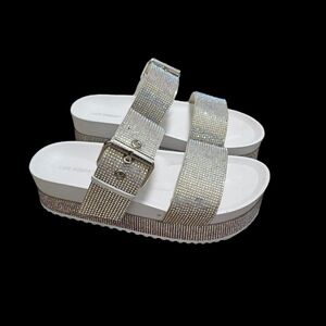 Cape Robbin SZ 6 Shiny Diamond Platform Slide Sandals